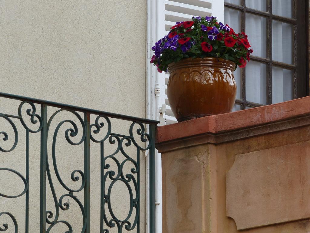 Hôtel du Fiacre Carpentras Exterior foto