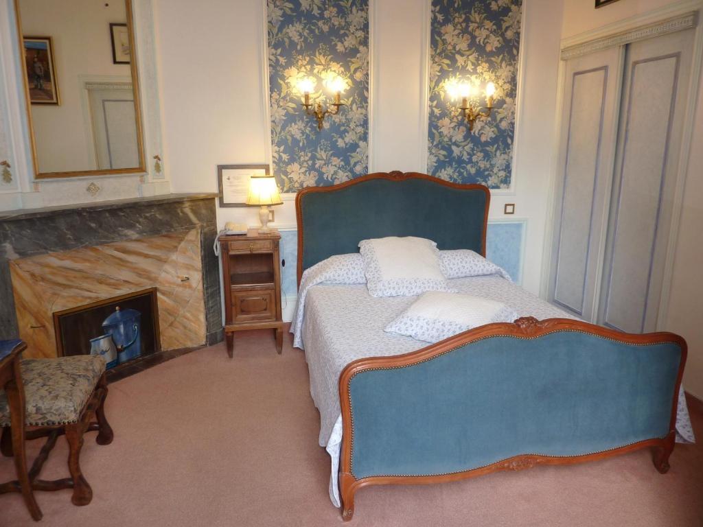 Hôtel du Fiacre Carpentras Quarto foto