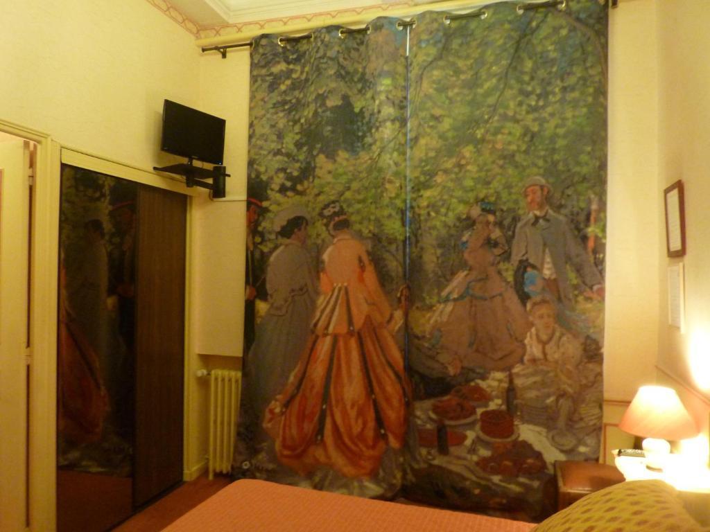 Hôtel du Fiacre Carpentras Quarto foto
