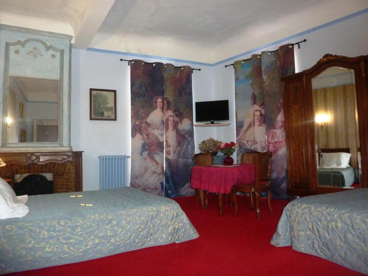 Hôtel du Fiacre Carpentras Quarto foto